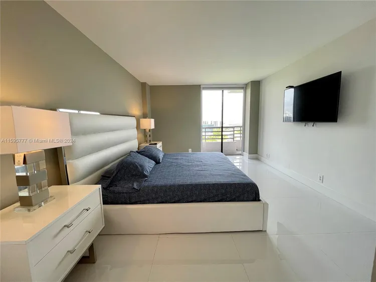 Parc Central South #1405 image #9