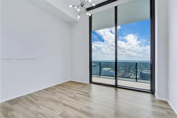 SLS Lux Brickell #PH5601 image #20