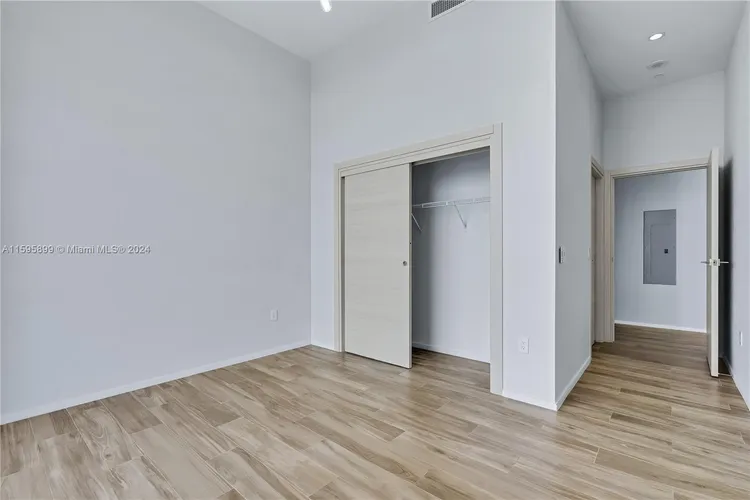 SLS Lux Brickell #PH5601 image #21