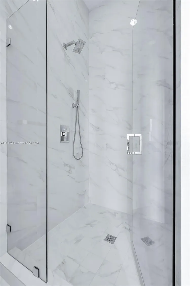 SLS Lux Brickell #PH5601 image #27