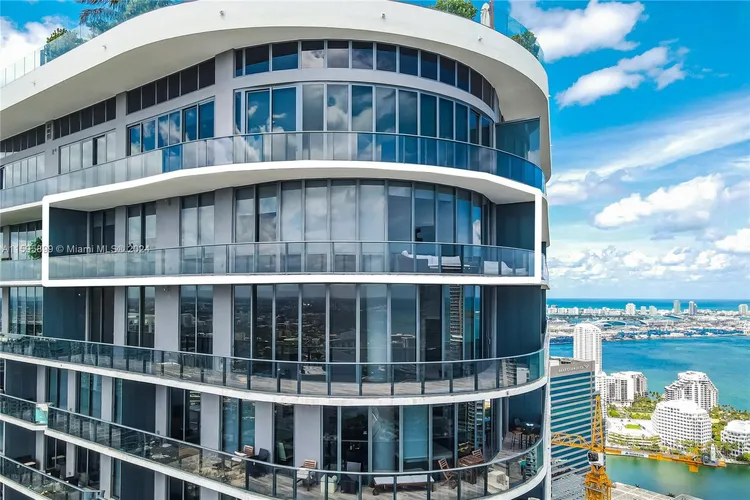 SLS Lux Brickell #PH5601 image #29