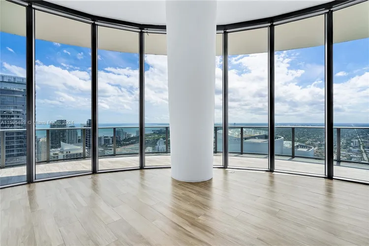 SLS Lux Brickell #PH5601 image #6