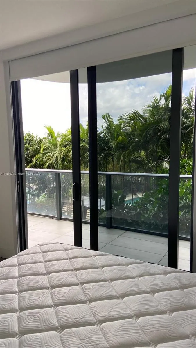 Hyde Midtown #915 image #10