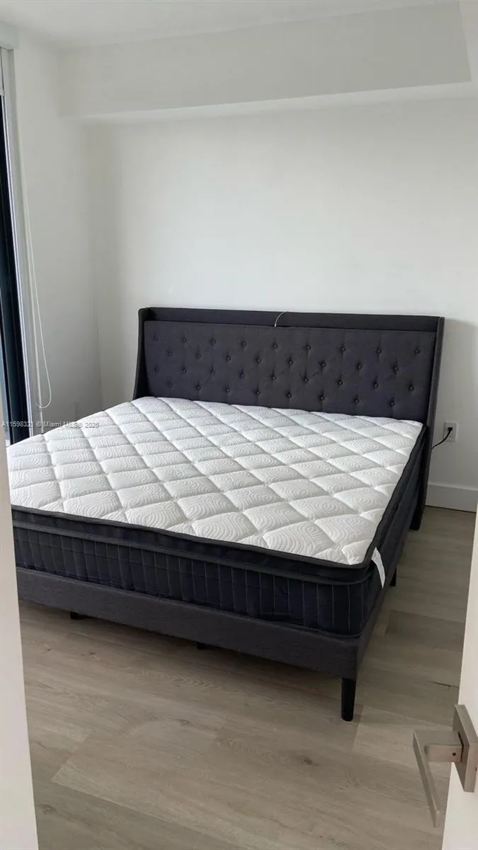 Hyde Midtown #915 image #11