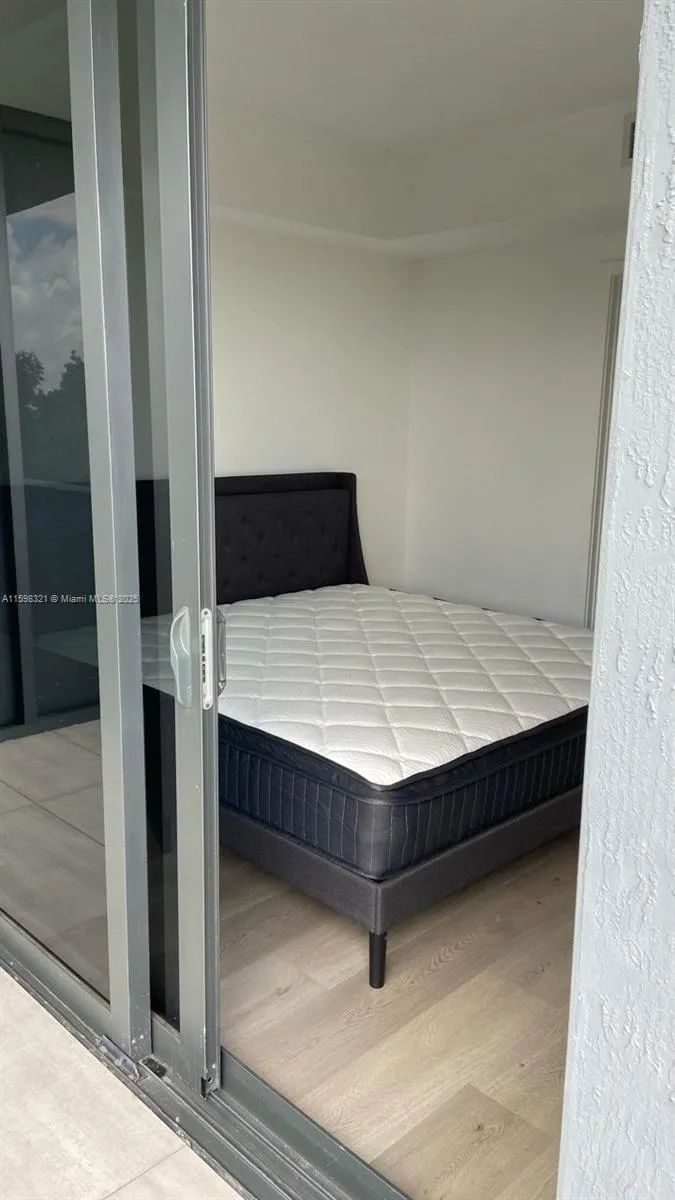 Hyde Midtown #915 image #12