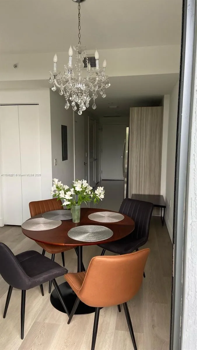 Hyde Midtown #915 image #13