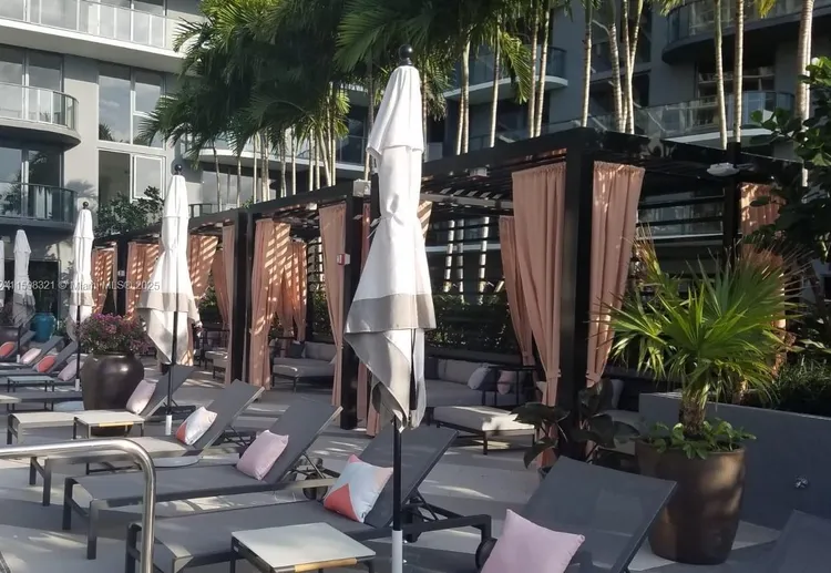 Hyde Midtown #915 image #31