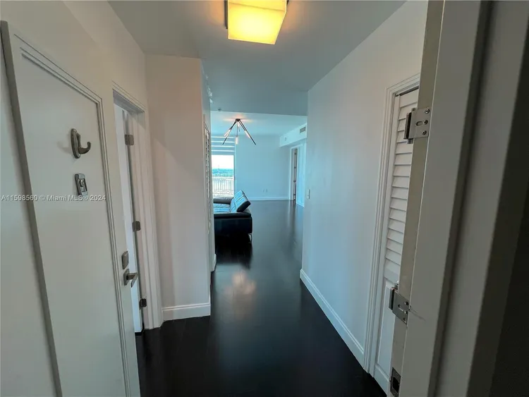 Metropolis at Dadeland #2601 image #10