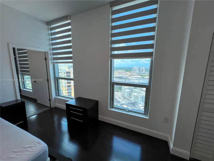 Metropolis at Dadeland #2601 image #18