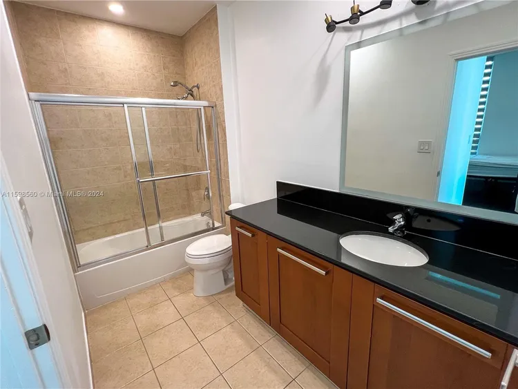 Metropolis at Dadeland #2601 image #25