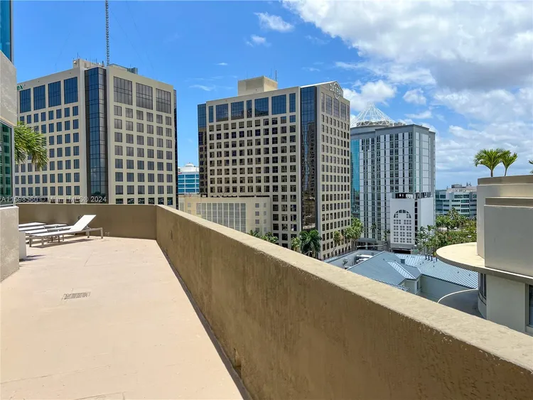 Metropolis at Dadeland #2601 image #31