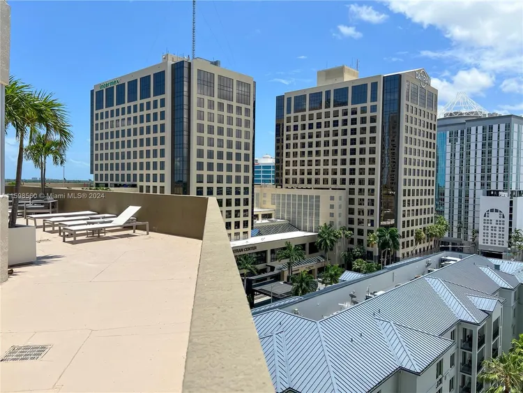 Metropolis at Dadeland #2601 image #32