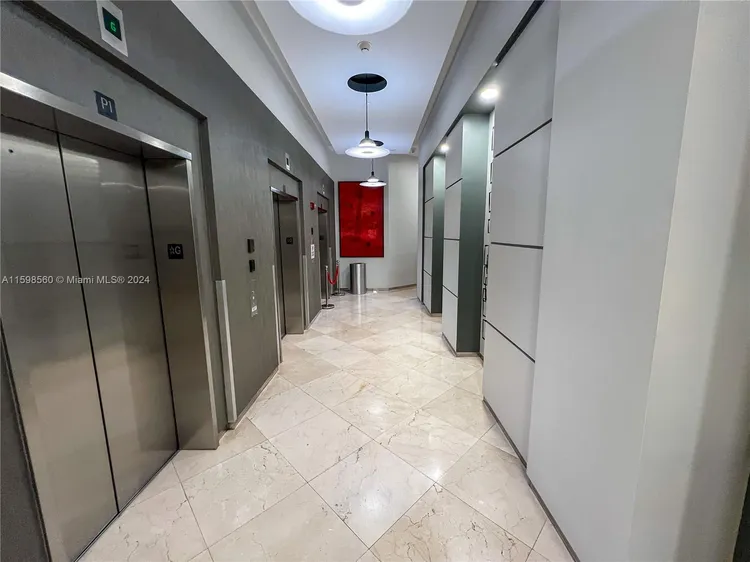 Metropolis at Dadeland #2601 image #41