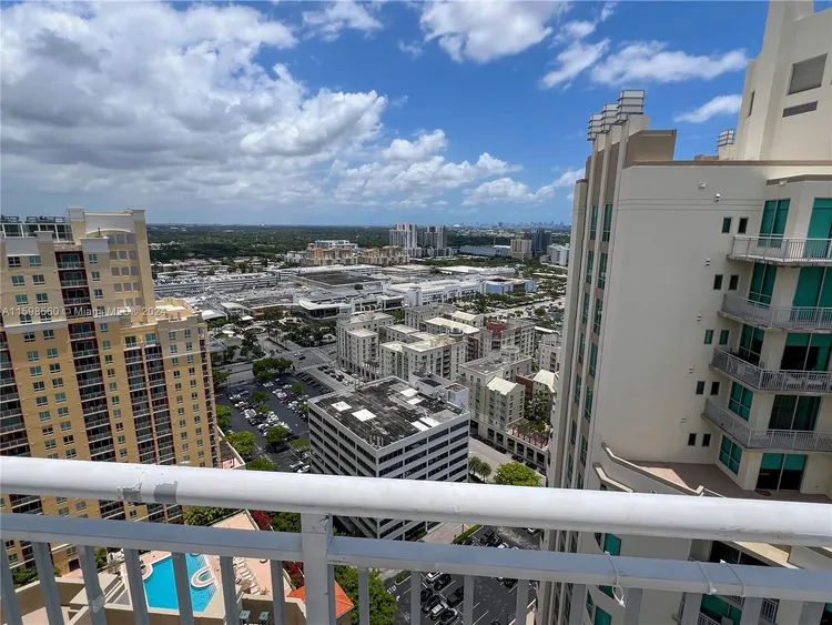 Metropolis at Dadeland #2601 image #7