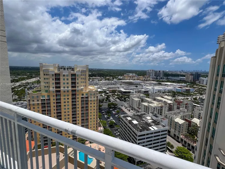 Metropolis at Dadeland #2601 image #8