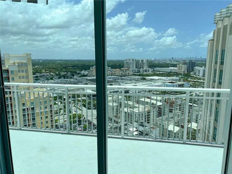 Metropolis at Dadeland #2601 image #9