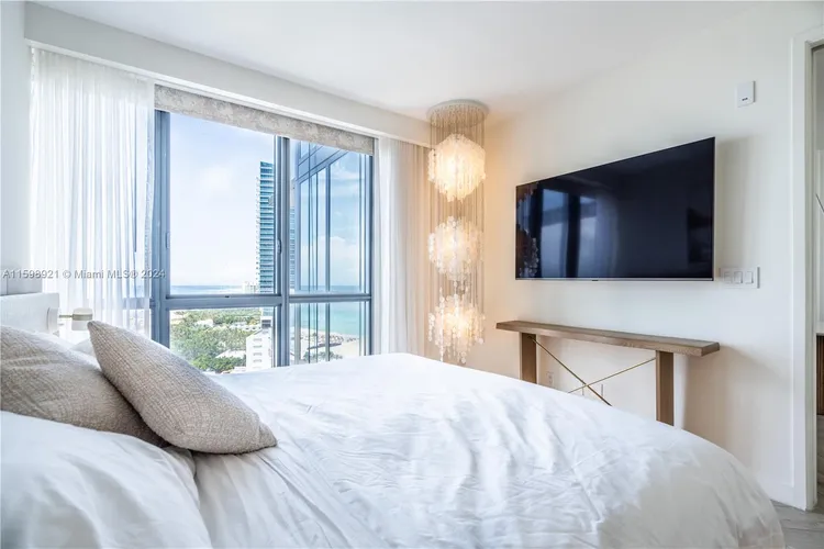 W South Beach #1709 image #9