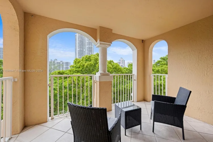 The Yacht Club at Aventura #8604 image #13