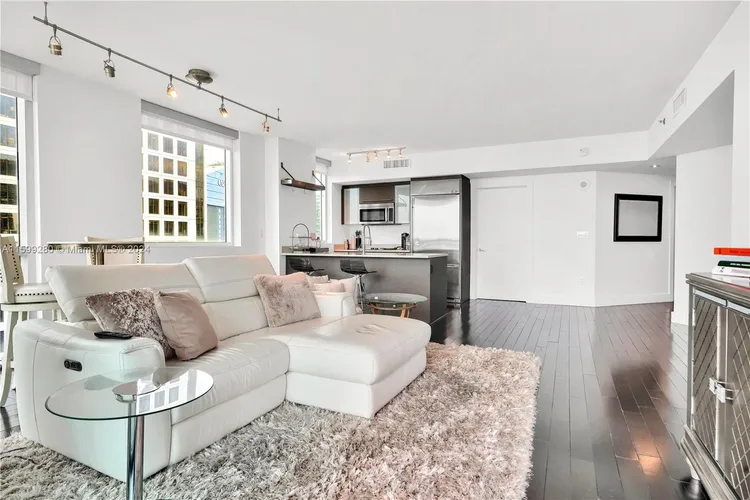 500 Brickell #3802 image #8