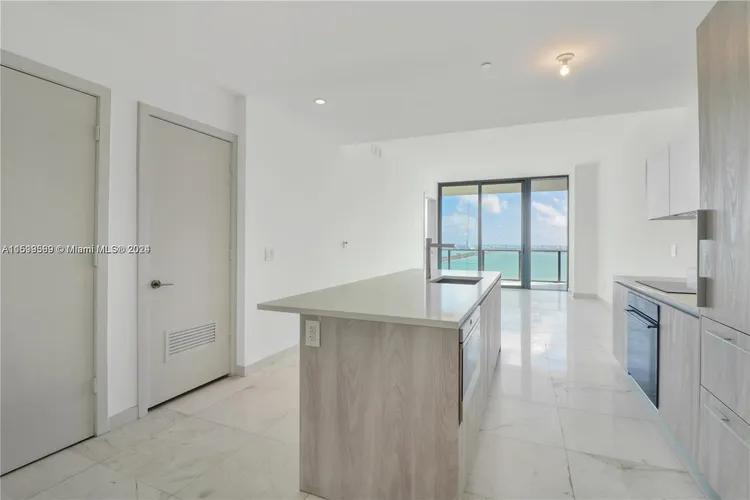 Gran Paraiso #3103 image #18