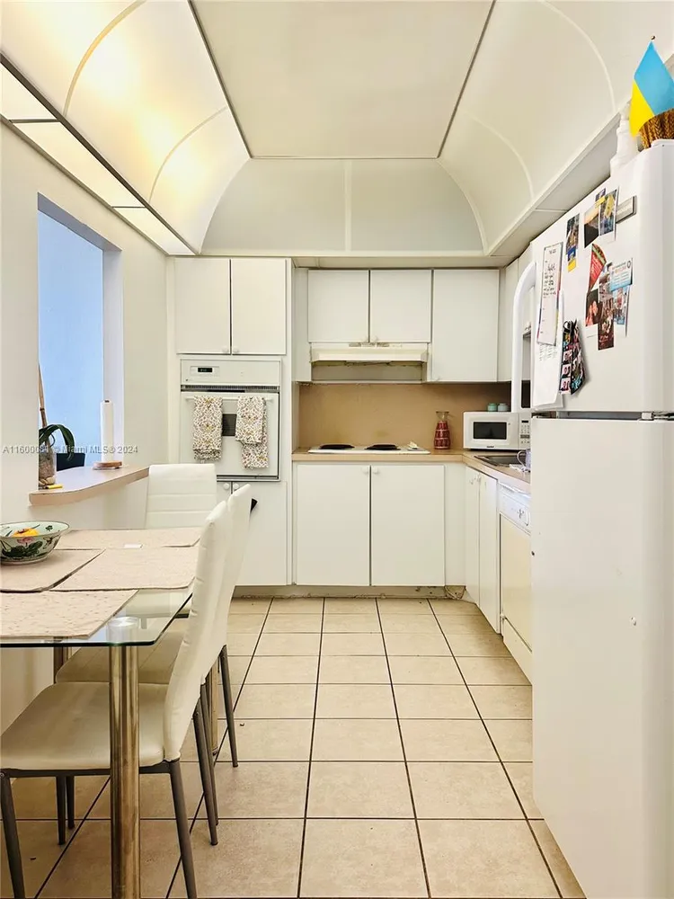 Oceanview #1611 image #8