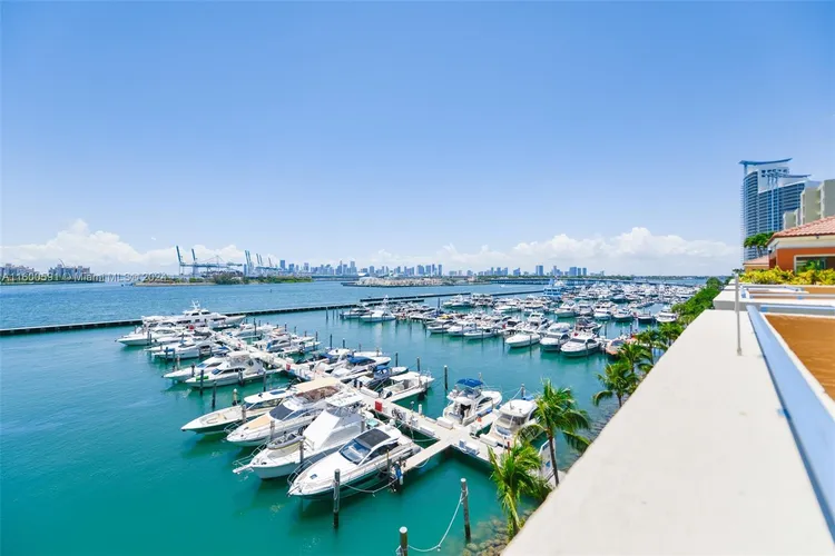 Yacht Club at Portofino #309 image #20