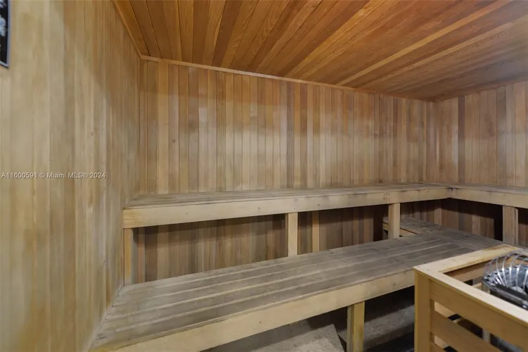 Yacht Club at Portofino #309 image #30