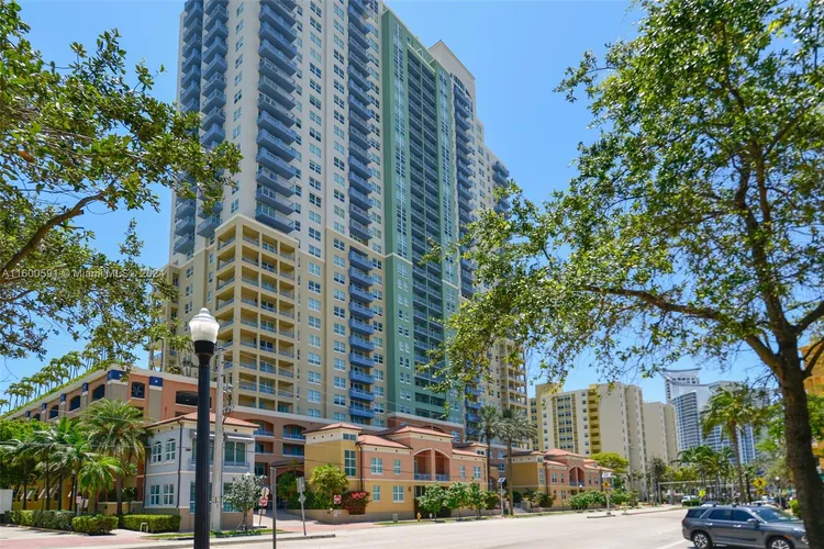 Yacht Club at Portofino #309 image #33