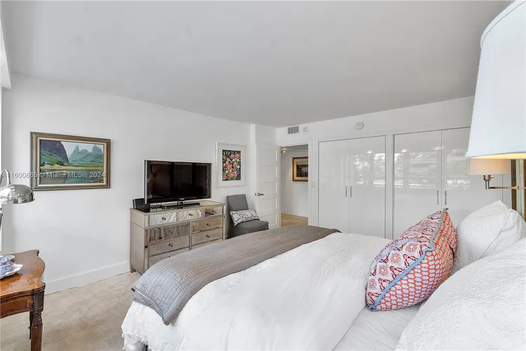 Three Grove Isle Condo #C202 image #26