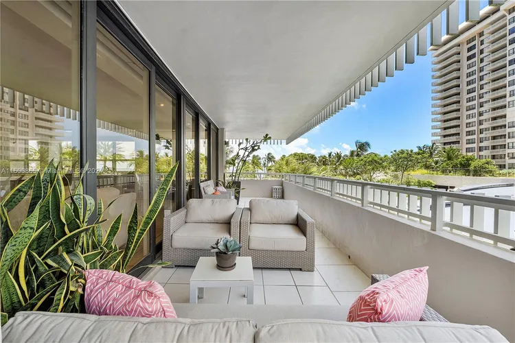 Three Grove Isle Condo #C202 image #32