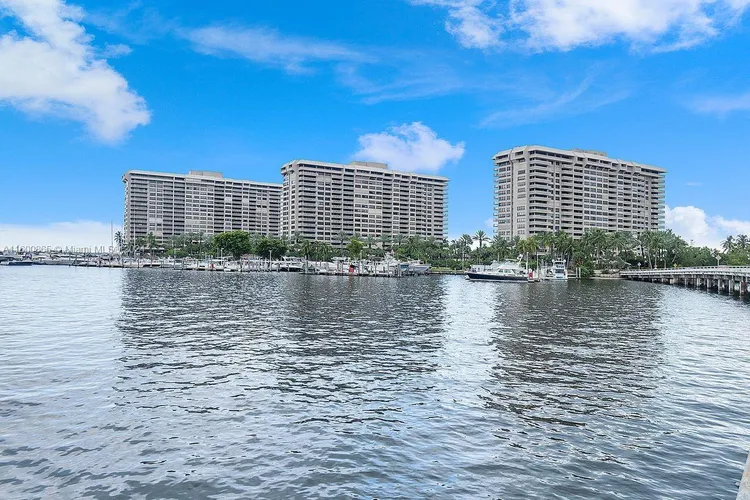 Three Grove Isle Condo #C202 image #40