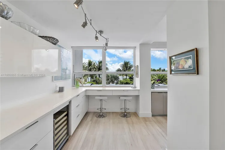 Three Grove Isle Condo #C202 image #9