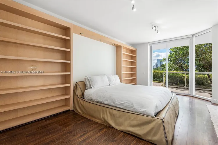 One Island Place #TH1 image #21