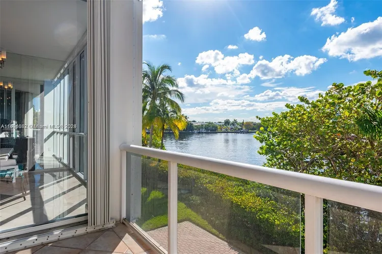 One Island Place #TH1 image #41