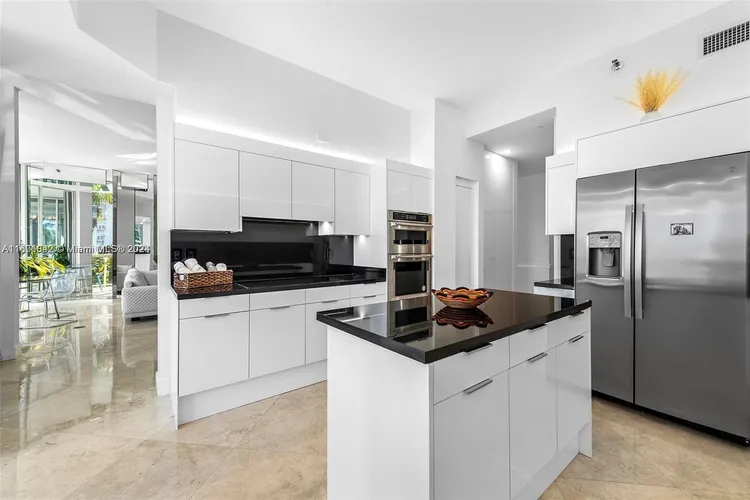 One Island Place #TH1 image #7