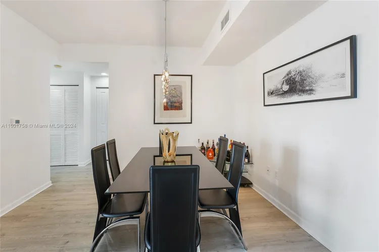 360 Condo #617 image #16