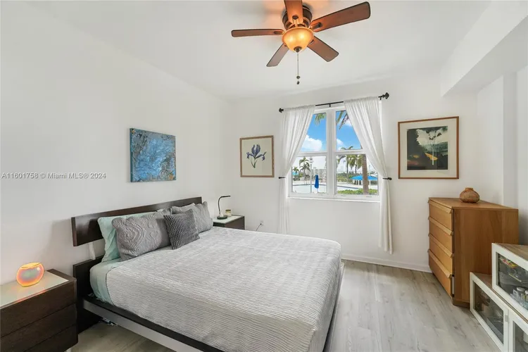 360 Condo #617 image #22