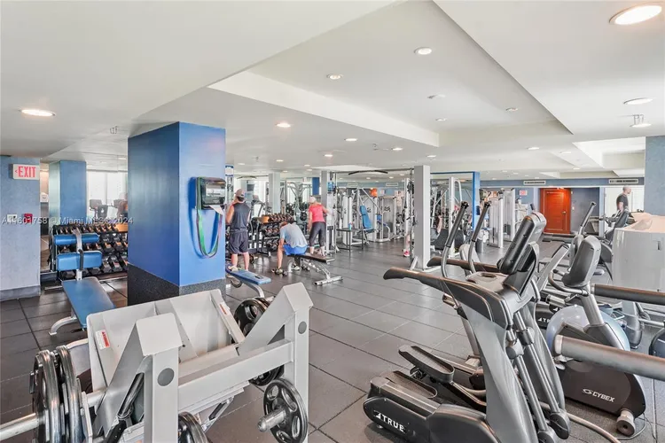 360 Condo #617 image #26