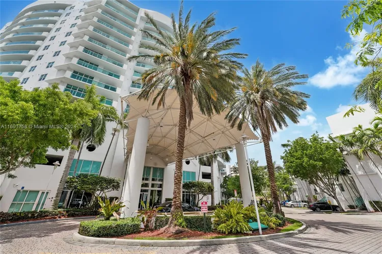 360 Condo #617 image #6