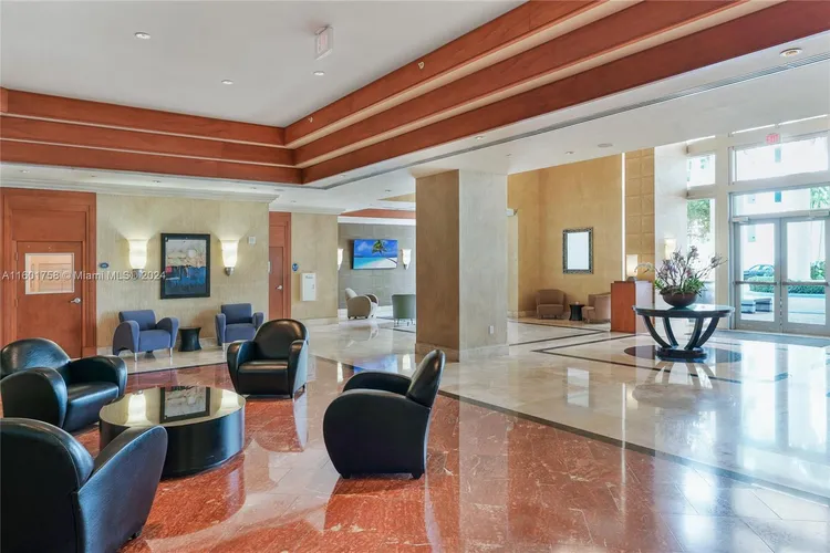 360 Condo #617 image #7