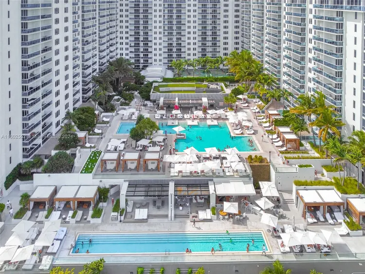 Roney Palace #1542 image #15