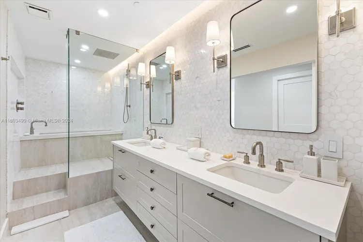 Williams Island 2000 #2809 image #13