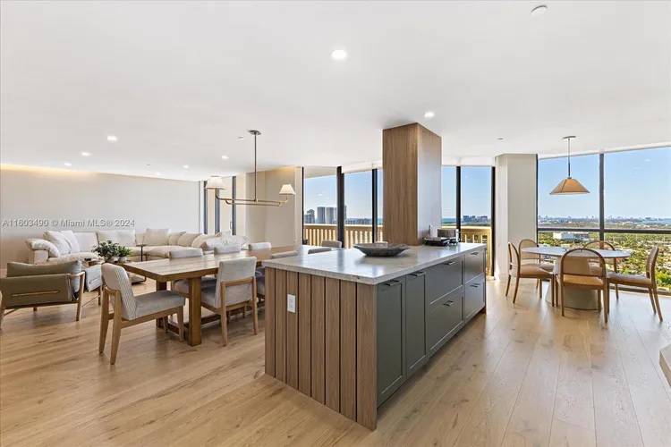 Williams Island 2000 #2809 image #7