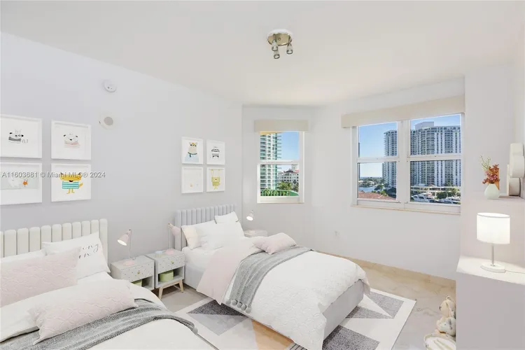 Turnberry Village #703 image #7