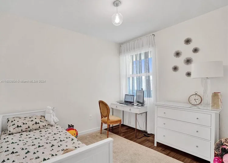 Aventura Marina #808 image #18