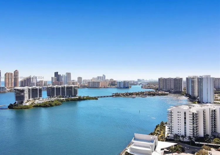 Aventura Marina #808 image #22