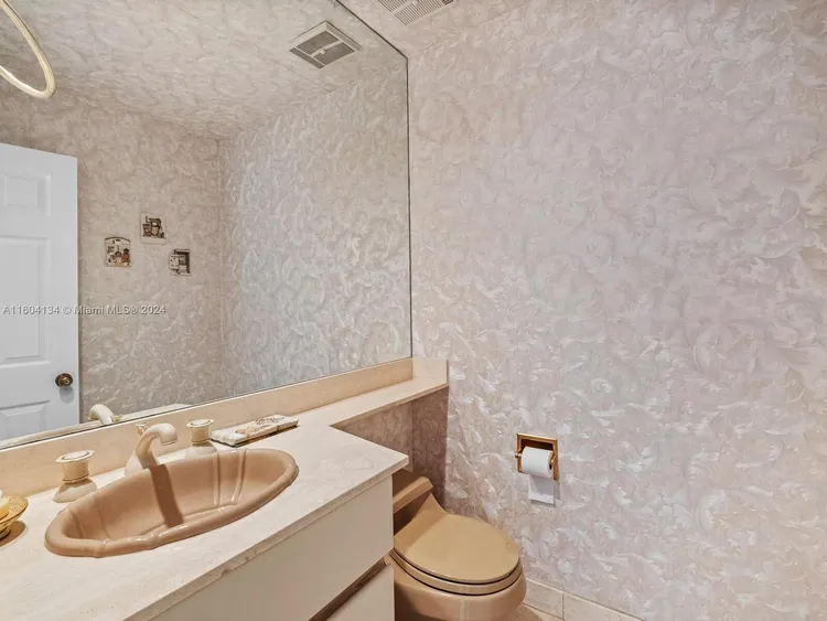 Mediterranean Village #B401 image #11