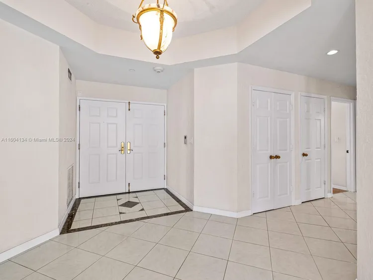 Mediterranean Village #B401 image #12