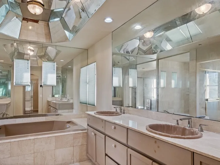 Mediterranean Village #B401 image #14