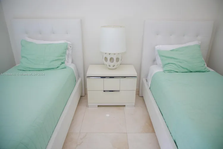 Trump Tower 1 #3302 image #14